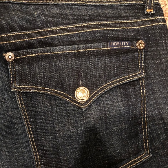 Fidelity Denim Ritz Bermuda - Picture 3 of 5